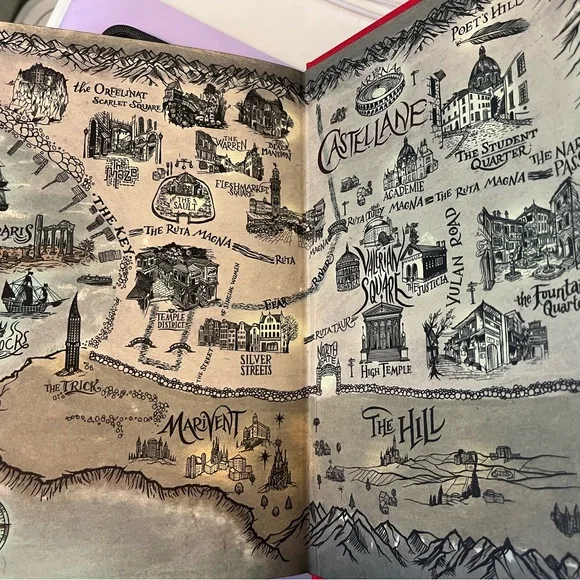 Waterstones Exclusive Edition of Swordcatcher by Cassandra Clare - Picture 10 of 11